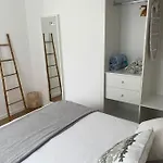 Apartamento 2 Personas A 300 M De La Playa De Piscina, Terraza Y Parking